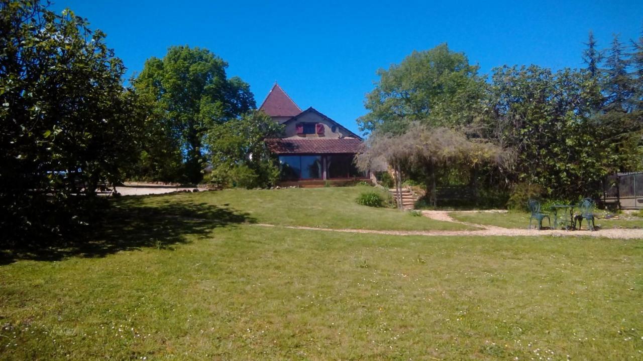 Les Coustilles Saint-Alvère Exterior foto